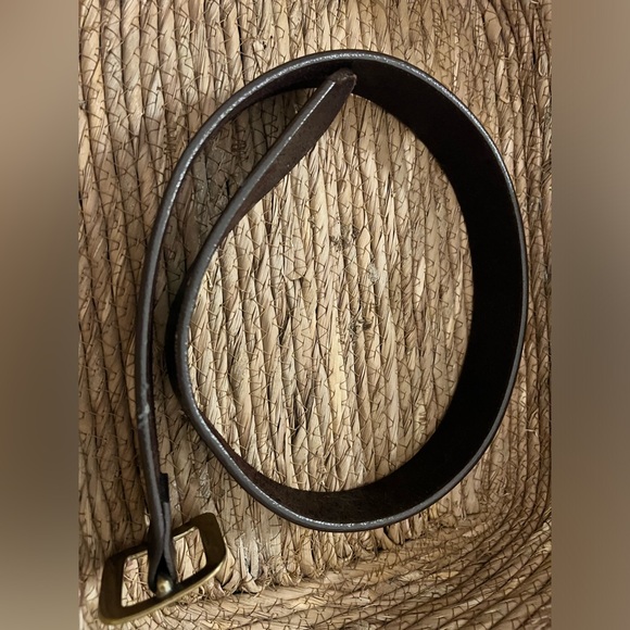 Tweeds thick brown leather belt with brass buckle 95543 sz 26 - Picture 5 of 7